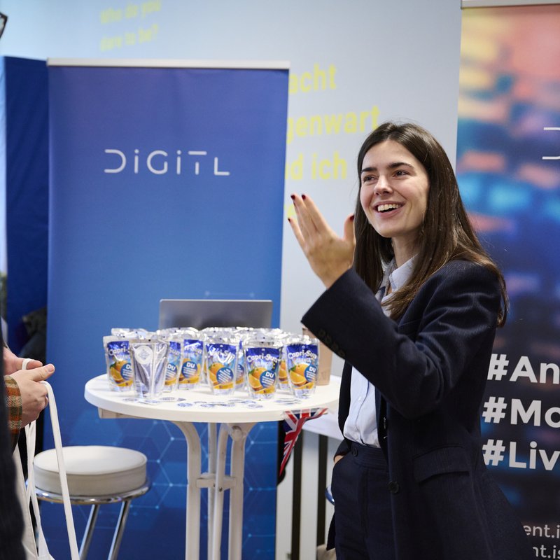 Beratung am Messestand